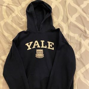 Yale sweatshirt